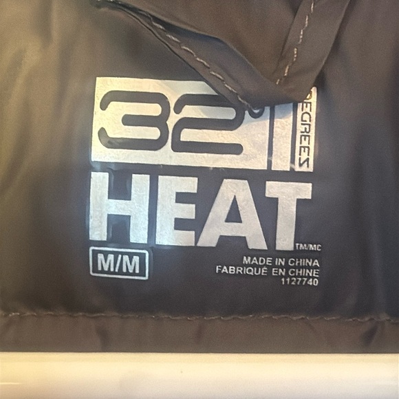 NWT 32 DEGREES MEN’S VEST DOWN/ FEATHERS SIZE M - Picture 3 of 8